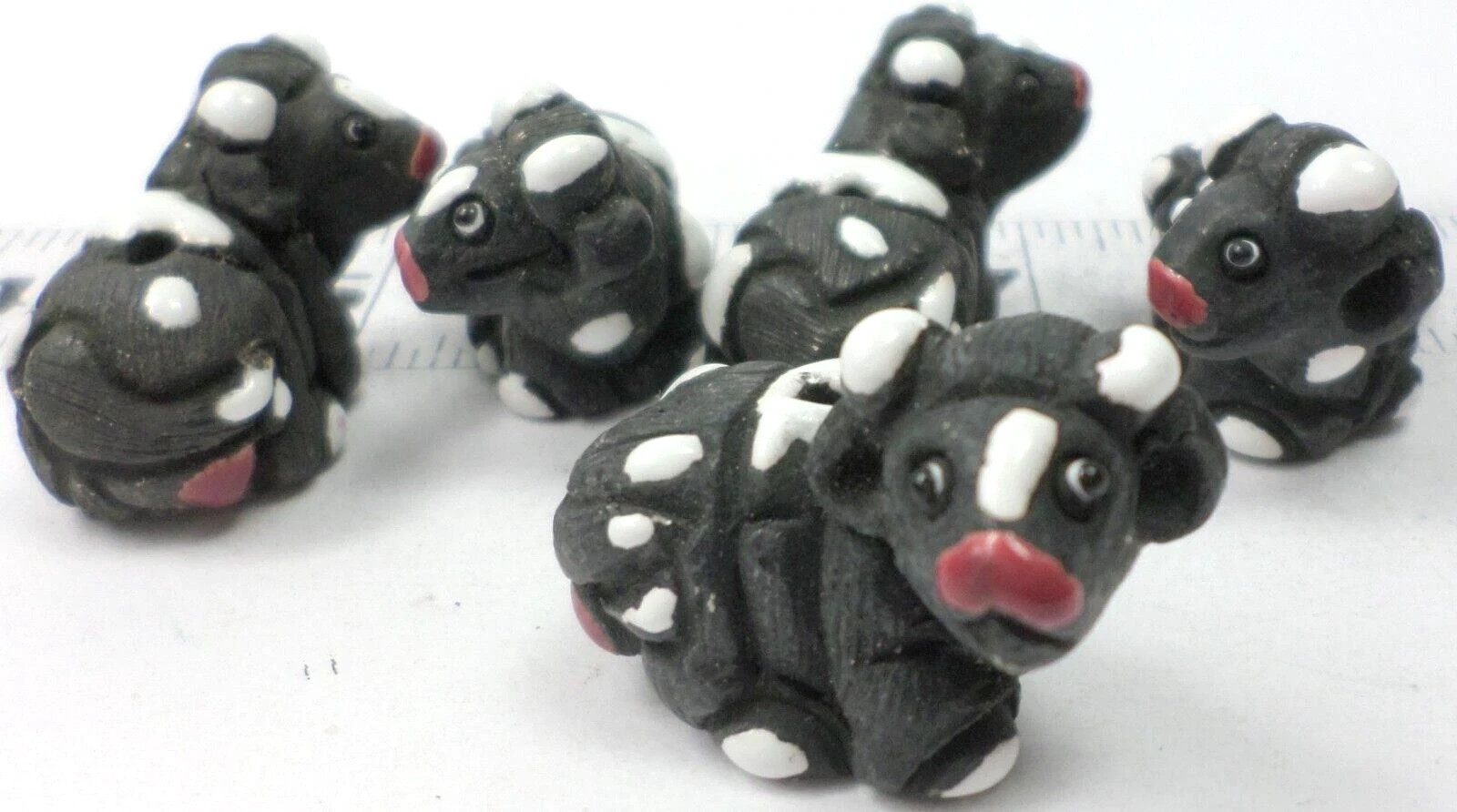 5 Vintage Ceramic Peru White Spotted Black Cow Animal Beads /Charms 26x26x18mm