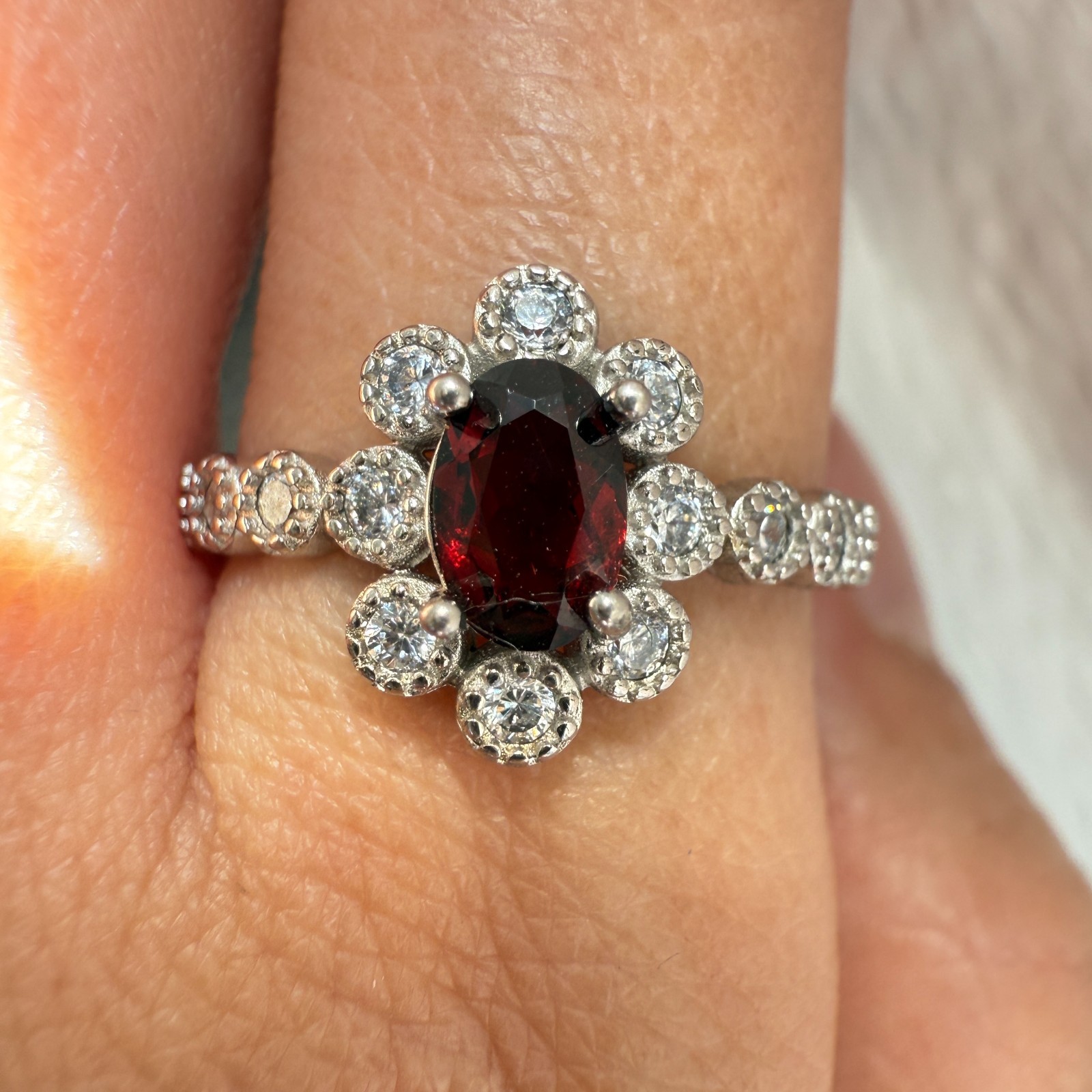925 Sterling Silver Ring 6x4mm Natural Rhodolite Garnet Gemstone Zircon Red Gift