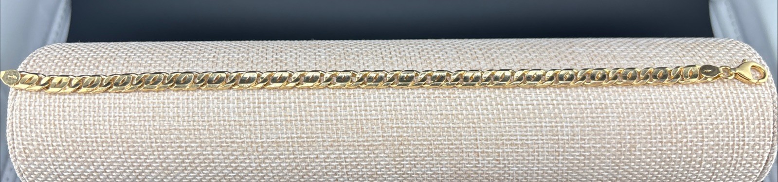 18K Solid Yellow Gold Italian Link Bracelet 21.78 Grams 6.2 MM 9.5 Inch