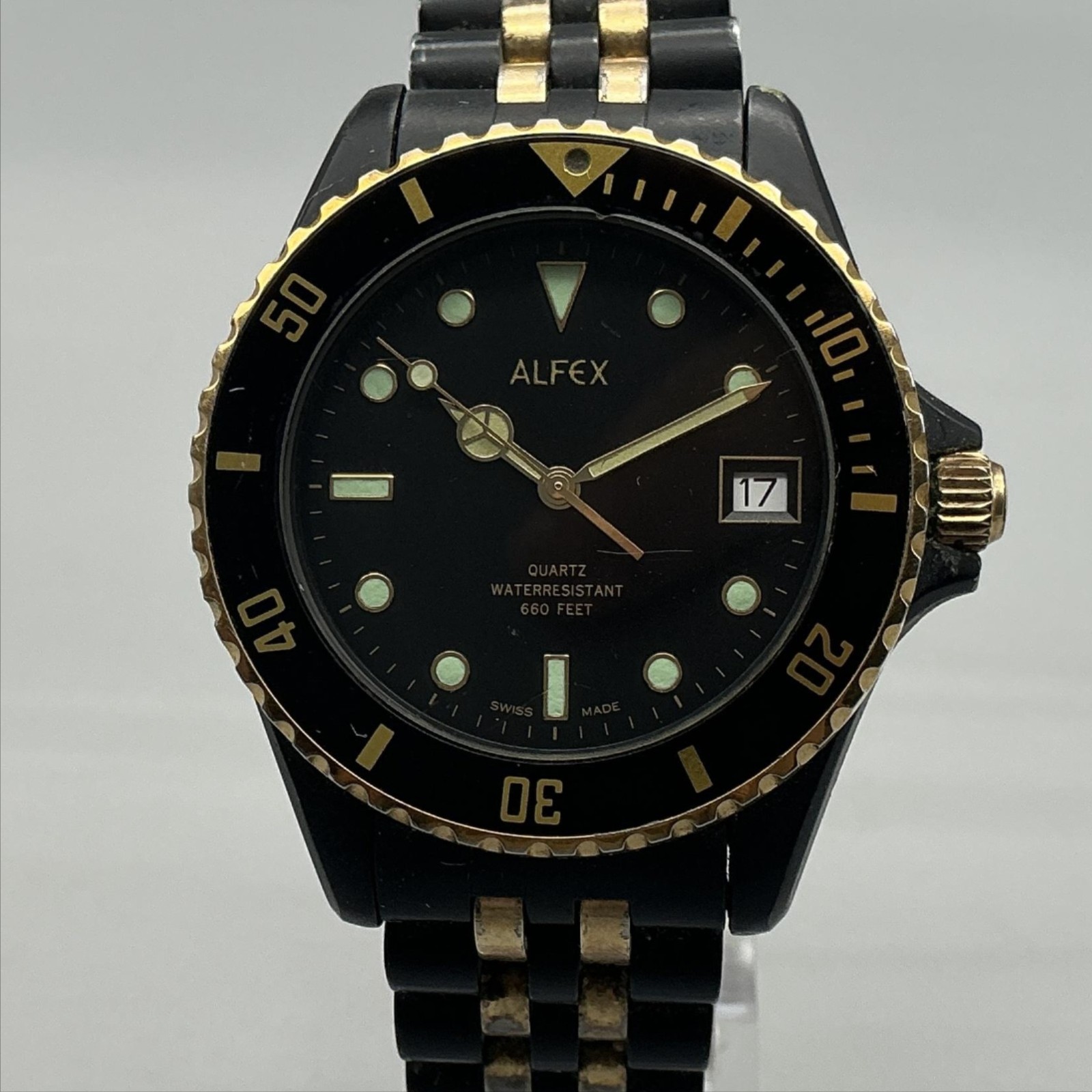 Alfex 4748 Diver Mens Watch 37mm Black Gold Tone Date 200m New Battery 7.25″