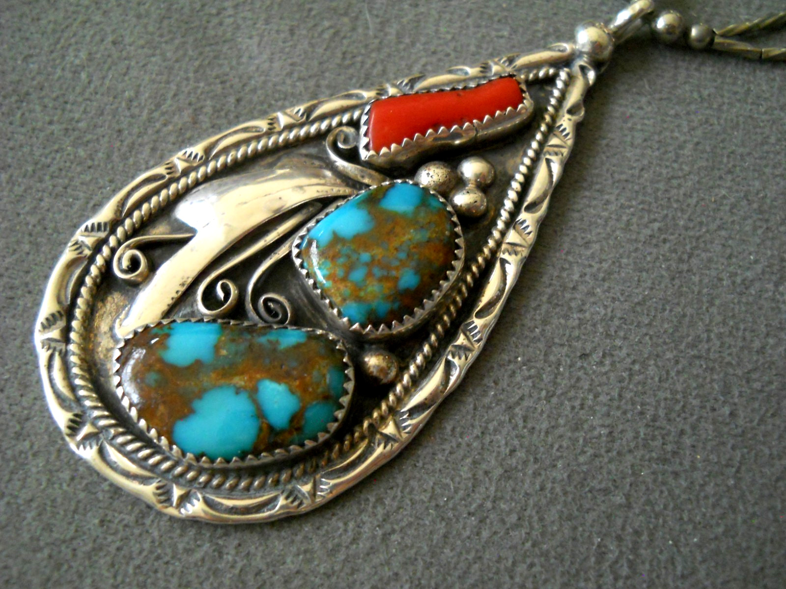 Native American Bisbee Turquoise Coral Sterling Silver / Liquid Silver Necklace