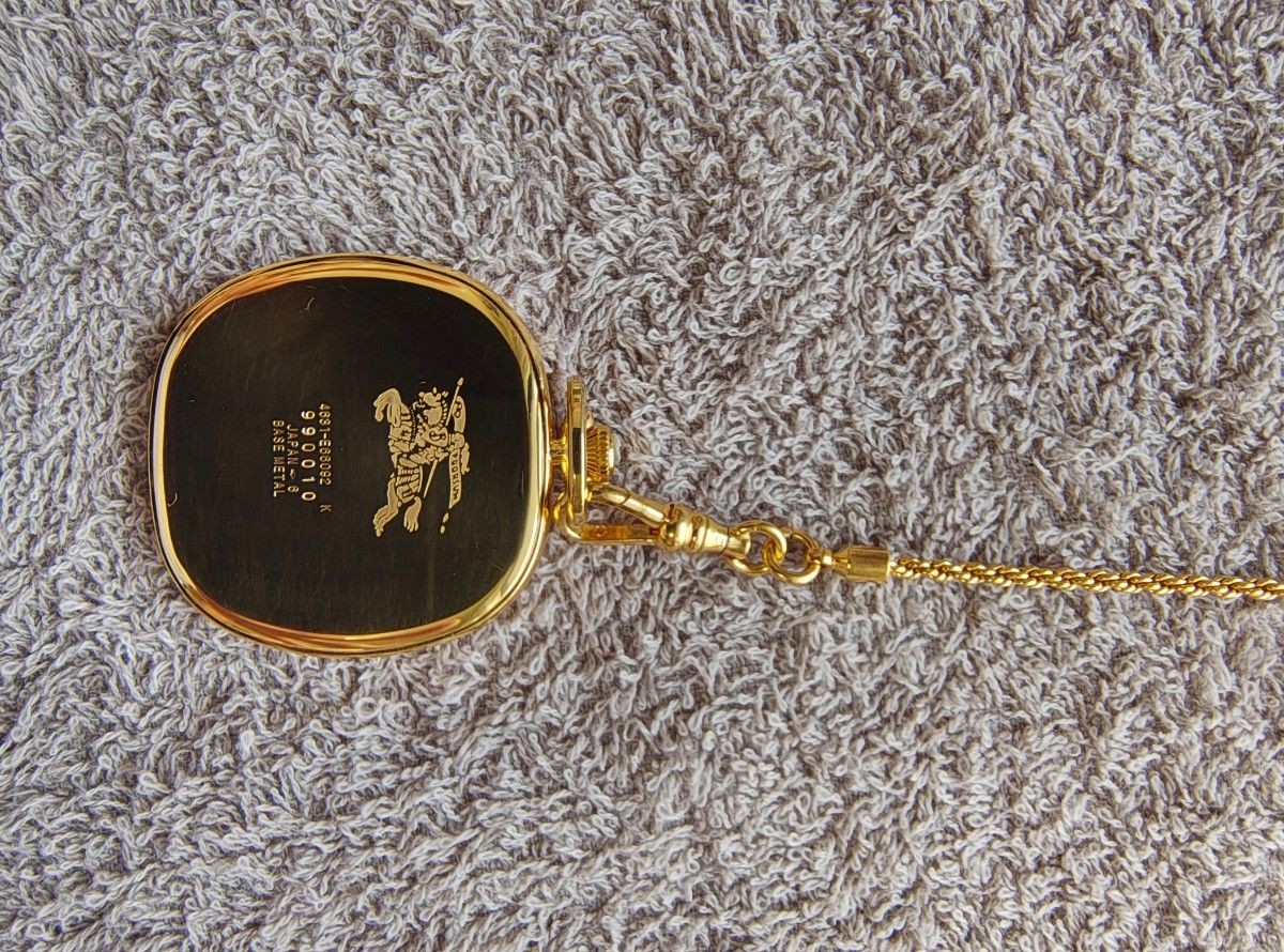 Burberrys Pocket Watch Quartz Gold White Dial w/ Chain & Nova Check Case Japan