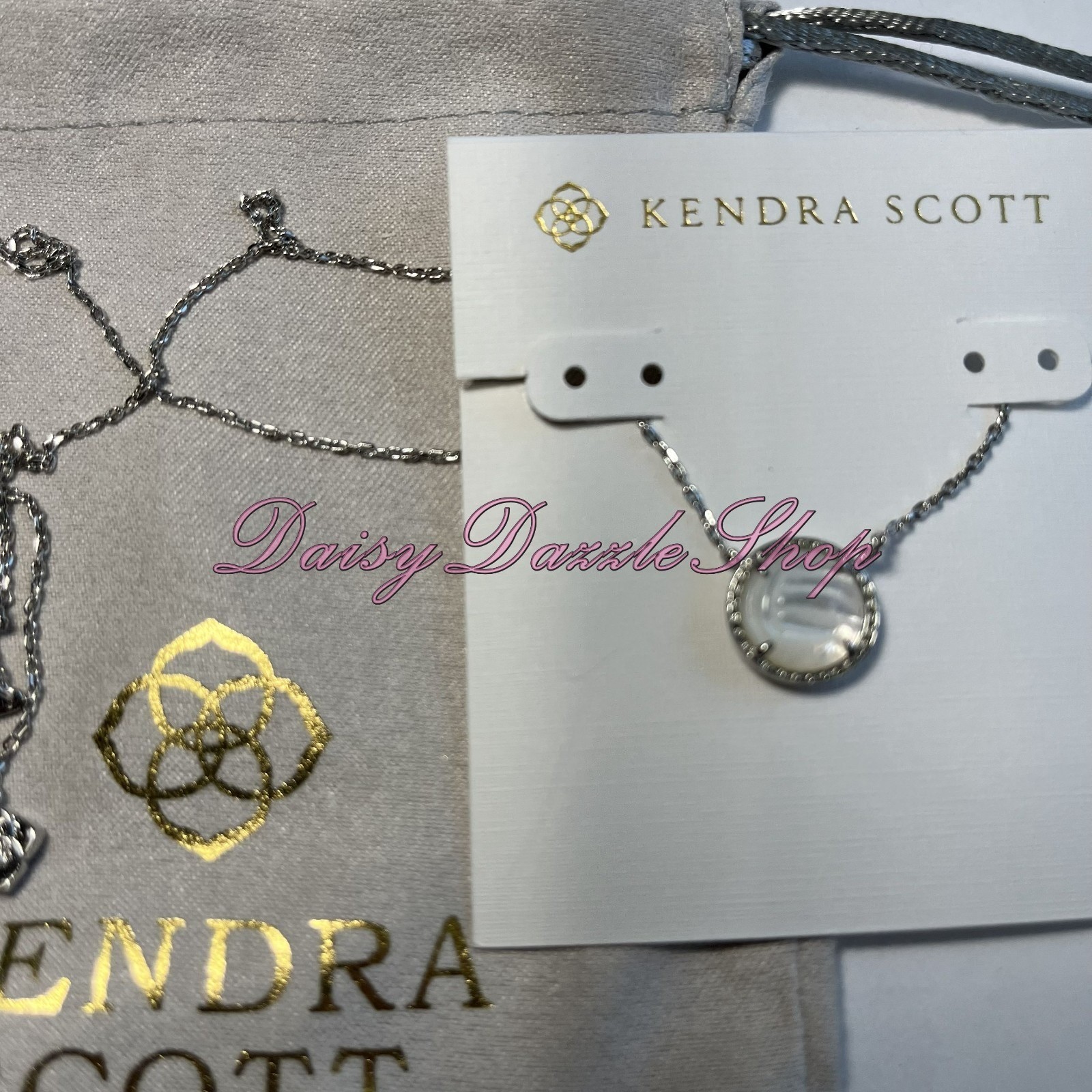 🏐Kendra Scott Volleyball Silver Short Pendant Necklace White Mother-of- Pearl🏐