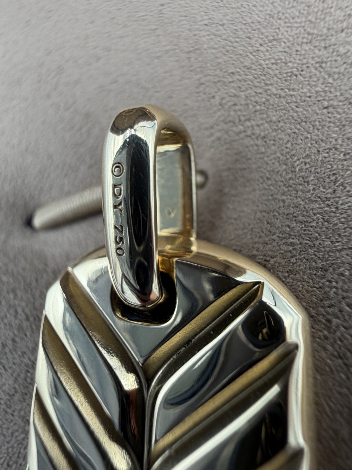 David Yurman Chevron Tag in 18K Yellow Gold with Diamonds 35mm