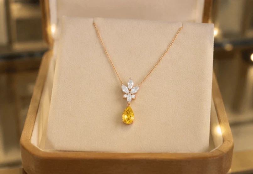 4ct Pear Cut Simulated Citrine/Diamond Pendant Necklace 14k Yellow Gold Plated