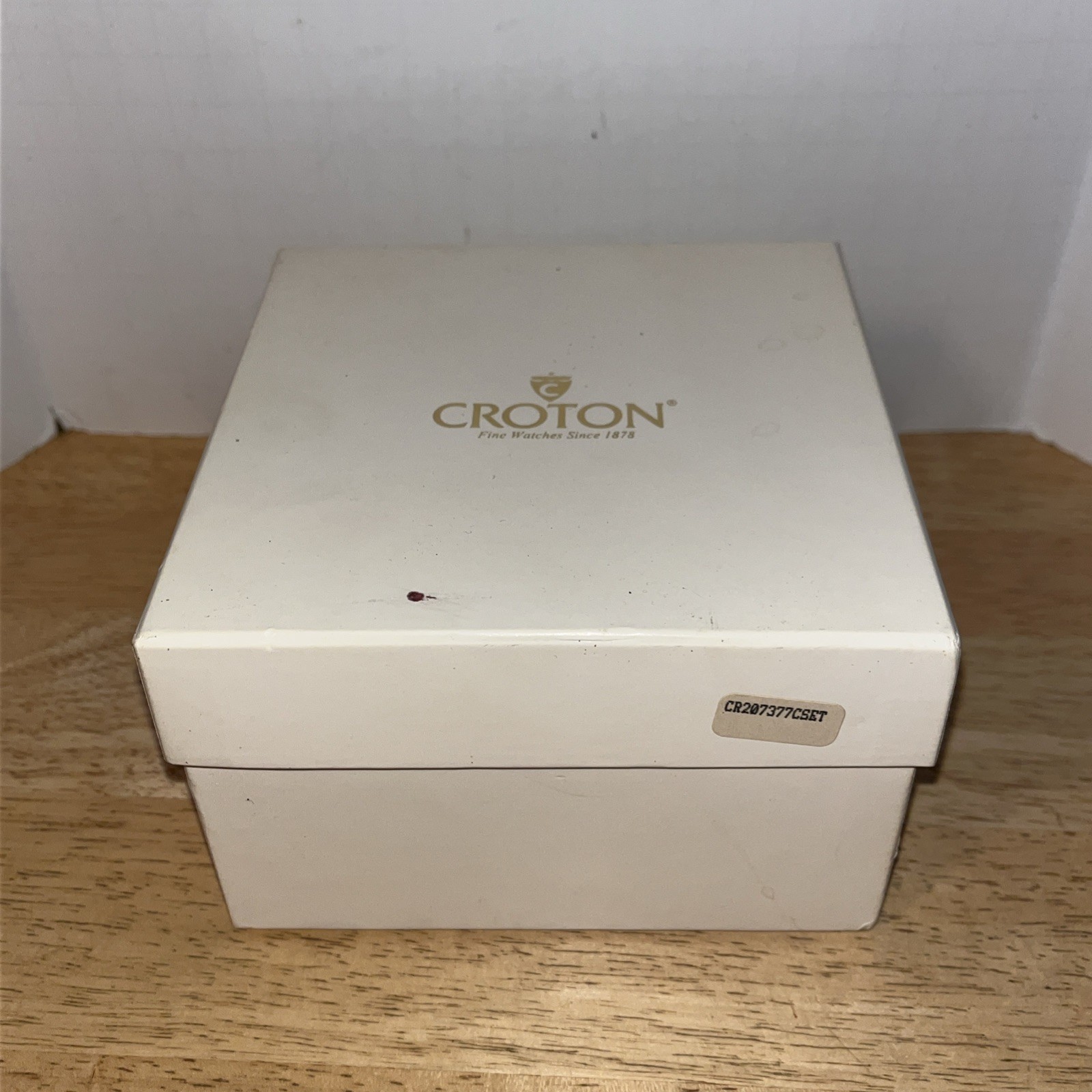 Vtg Croton Women Stainless CZ Watch/Bracelet Set with Mother of Pearl Dial New!