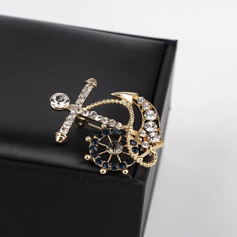 Men’s Retro Anchor Ship Wheel Brooch Pin Gold Crystal Nautical Suit Jewelry Gi