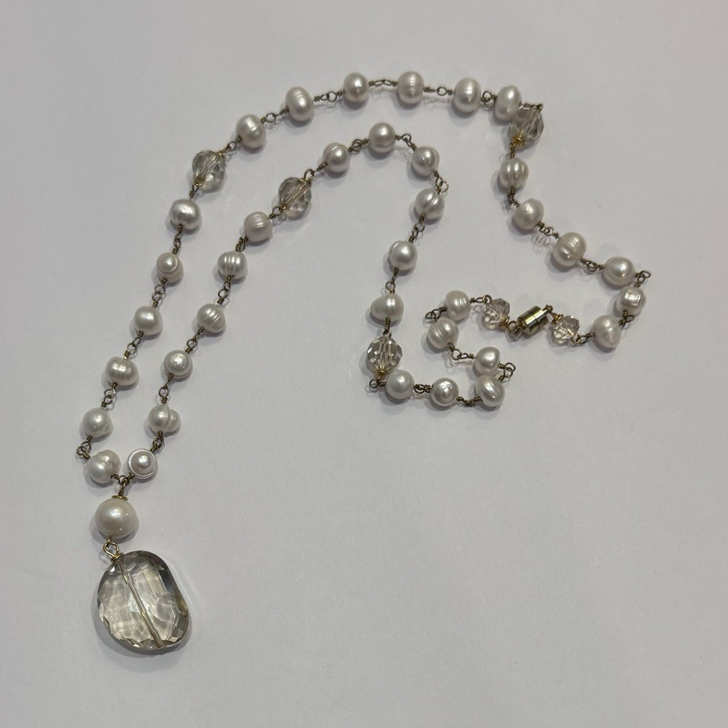 White Pearl Beaded Necklace Clear Crystal Oval Charm Pendant Lobster 25-30″