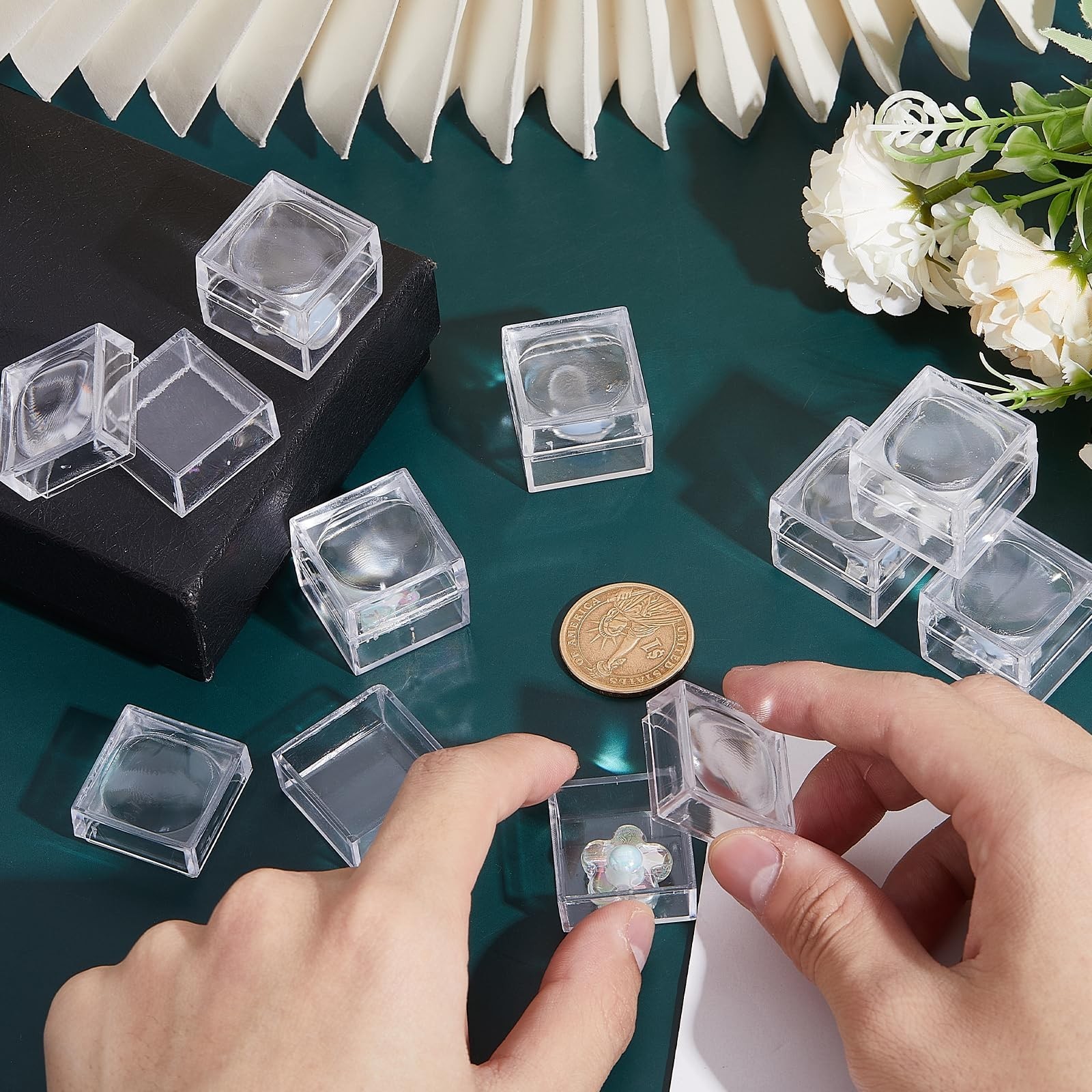 CHGCRAFT 20pcs Magnifying Display Box Diamond Gemstone Display Case Transpare…