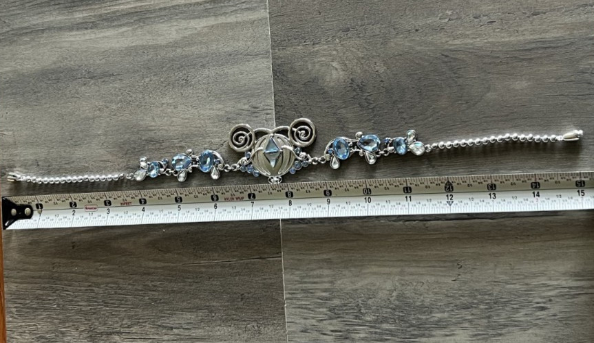 Disney Store Ltd. London – Cinderella Carriage Children’s Rhinestone Necklace