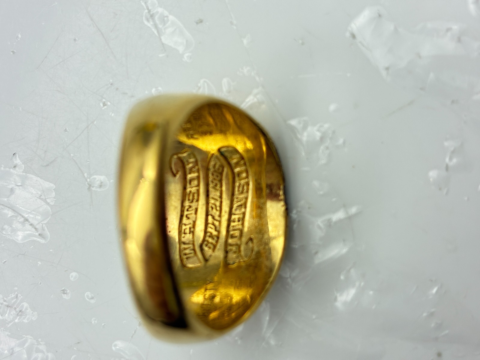 Vintage ArtCarved Signet Ring Gold Tone Engraved Watson Johnson 1985