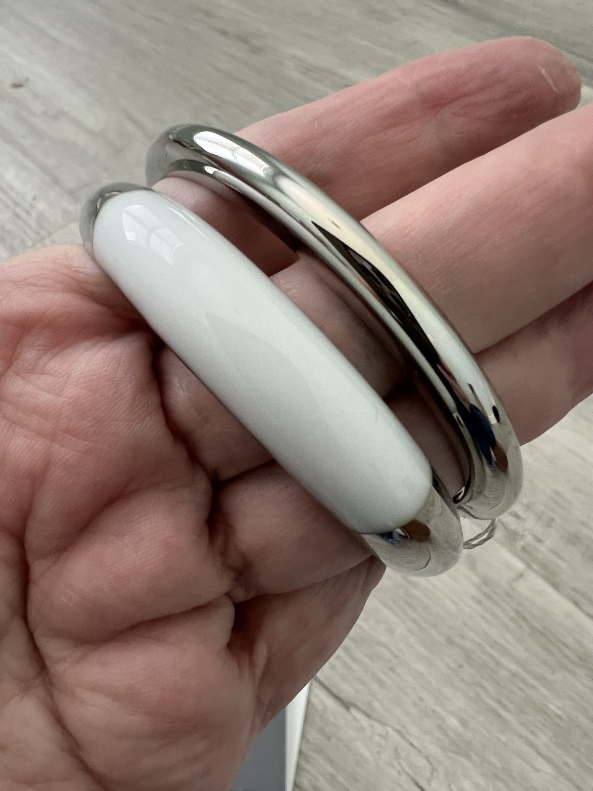 NIB Calvin Klein Jewelry Women’s Ellipse Silver Stainless Steel Bracelet Medium