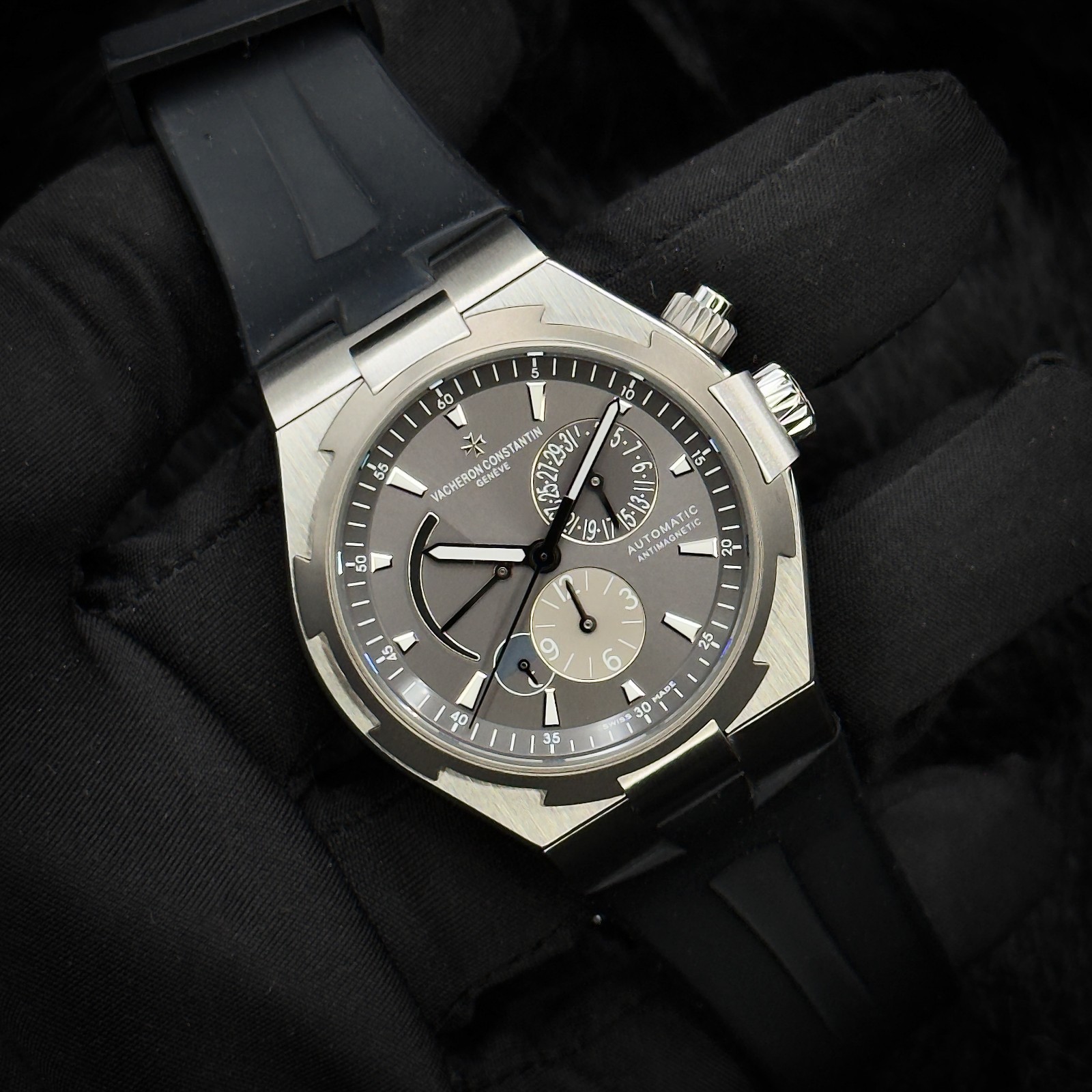 Vacheron Constantin Overseas Dual Time – Ref. 47450/000W-9511