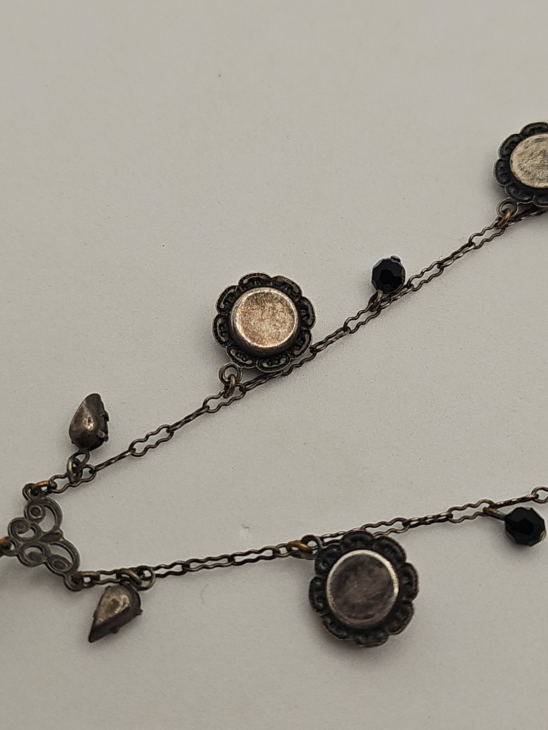 Stunning Vintage Liz Palacios S.F. Black Crystal Flower Charm Necklace