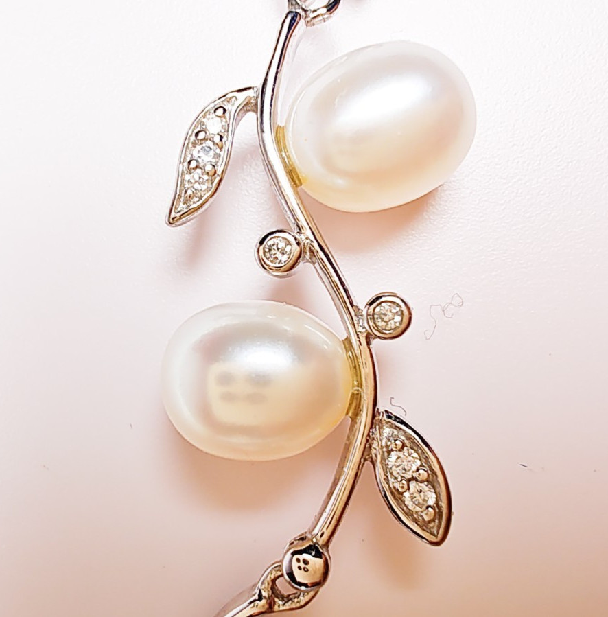 925 Sterling Silver Diamond White Cultured Freshwater Pearl Necklace 18–19.5″
