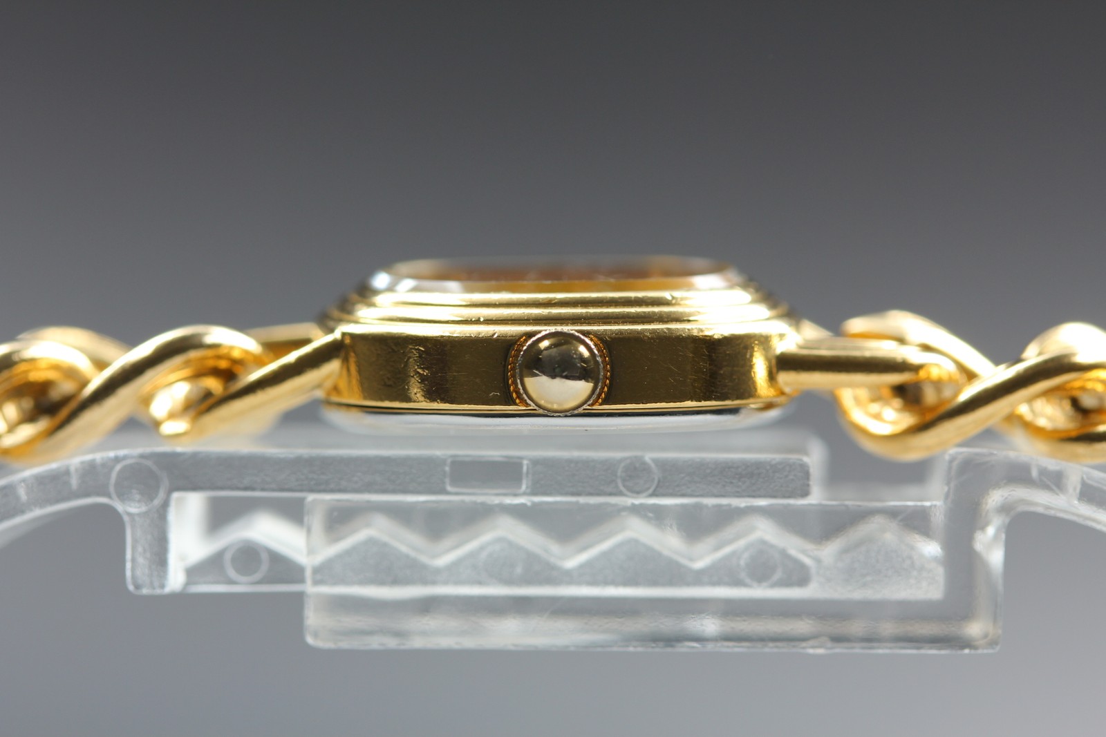 Vintage 1986 Seiko Tisse 2C21-5510 Gold Oval SGP Ladies Watch From JAPAN