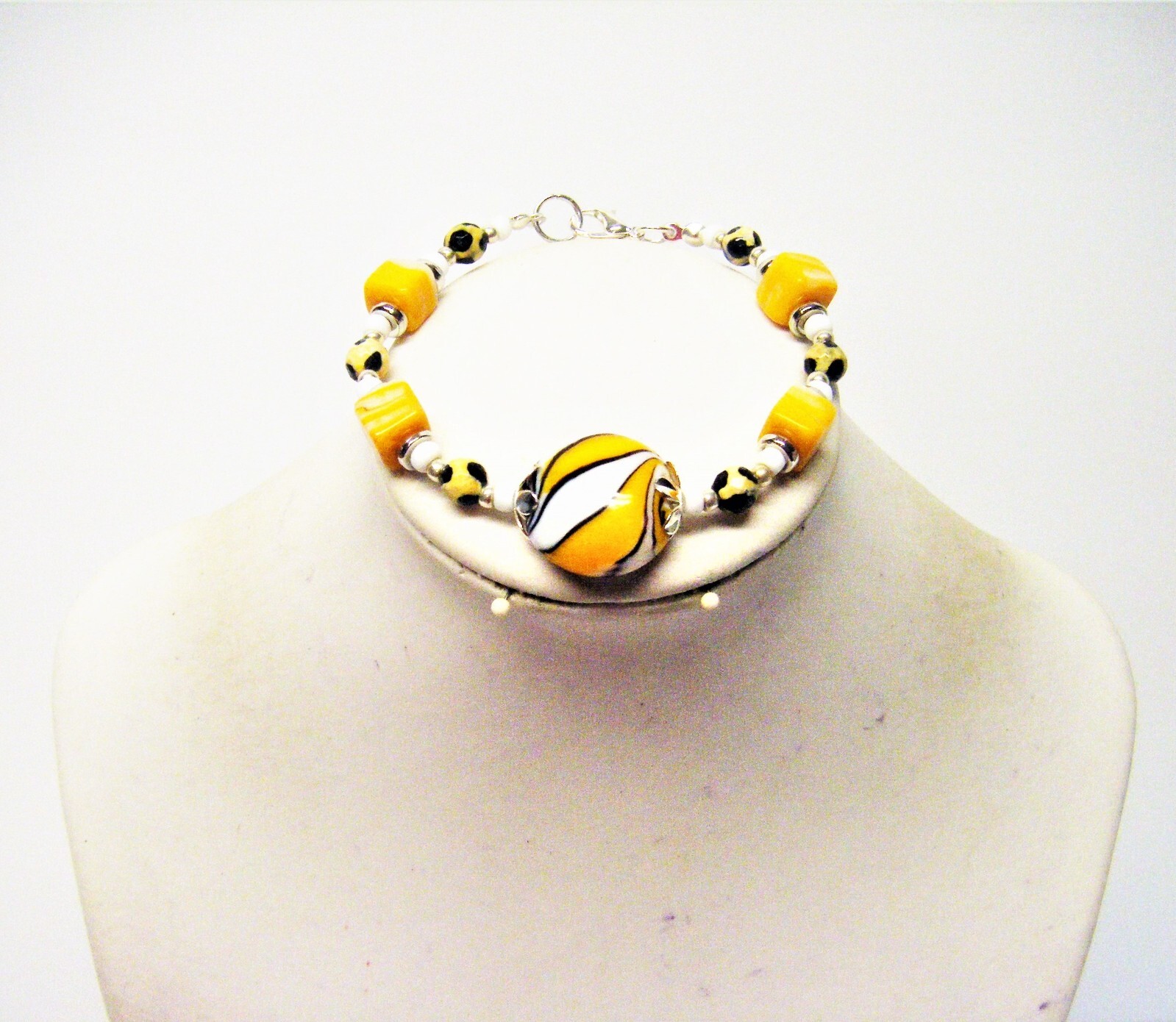 Large Yellow/White/Black Disc Glass w/Round Agate Splatter Stone Bead Bracelet