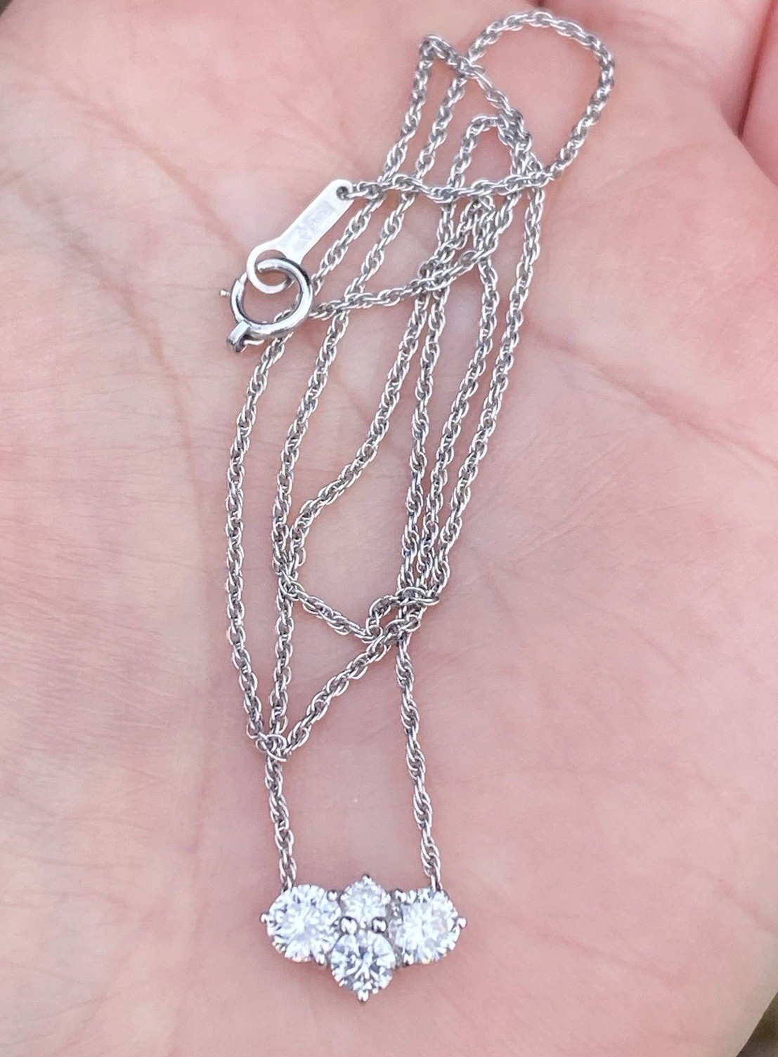 Stunning Platinum 1.00TCW 100% Natural Quality Diamond Pendant Necklace