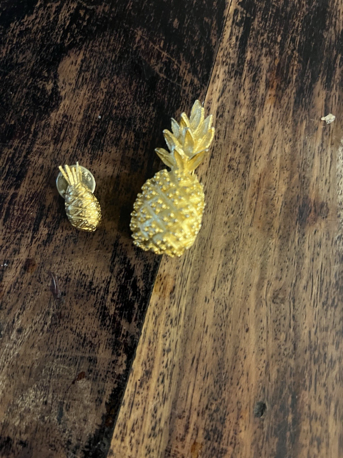 Gold Tone Metal Pineapple Pin Set of 2, Fruits & Vegetables Theme, No Stone
