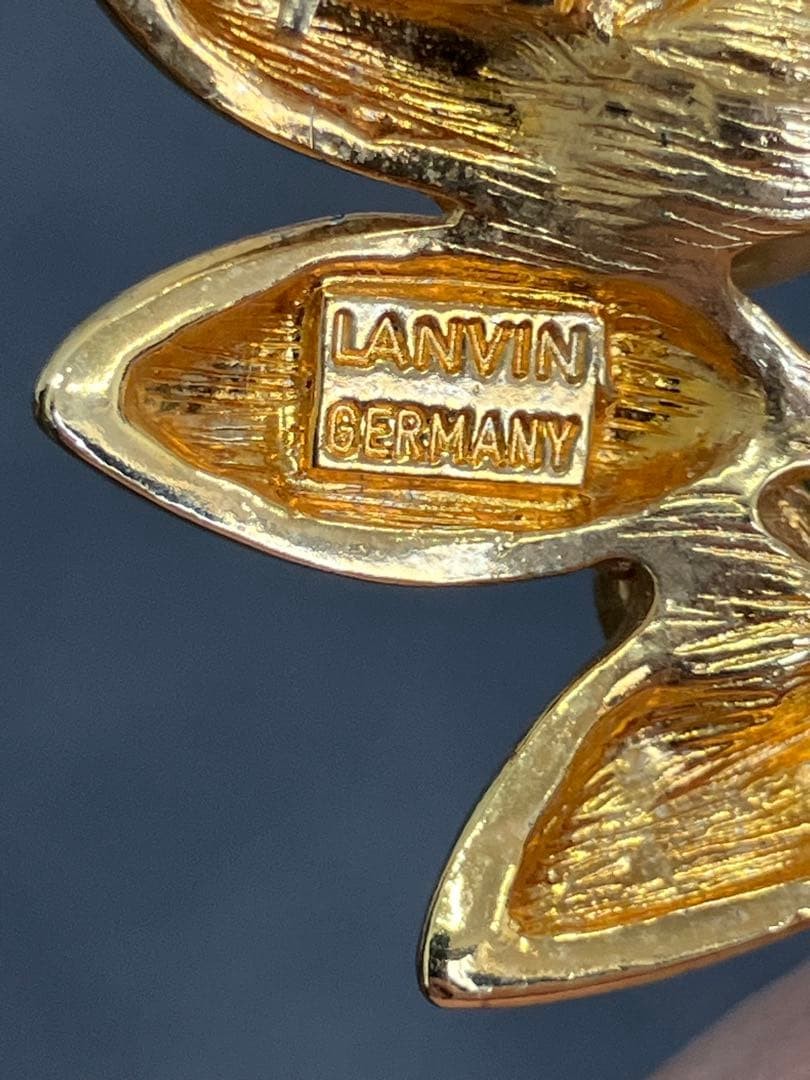 LANVIN Germany Vintage Brooch Top