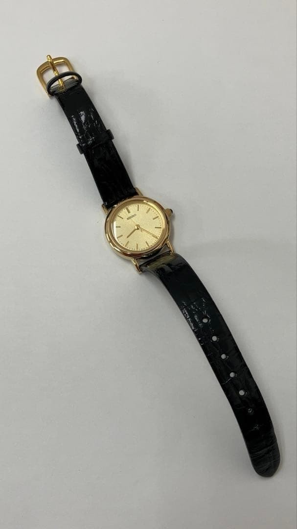 Excellent Condition SEIKO Quartz Wristwatch 1NO1 HZBO