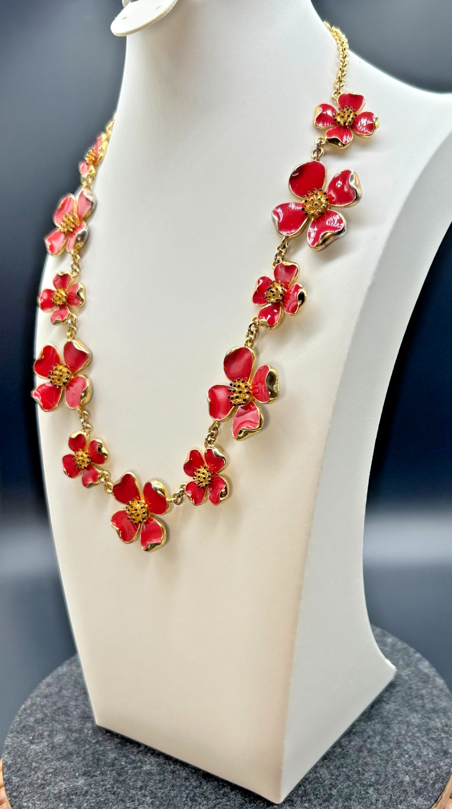 Ann Taylor Red Enamel Flower Statement Necklace Gold Tone Dogwood Bib NWOT MINT