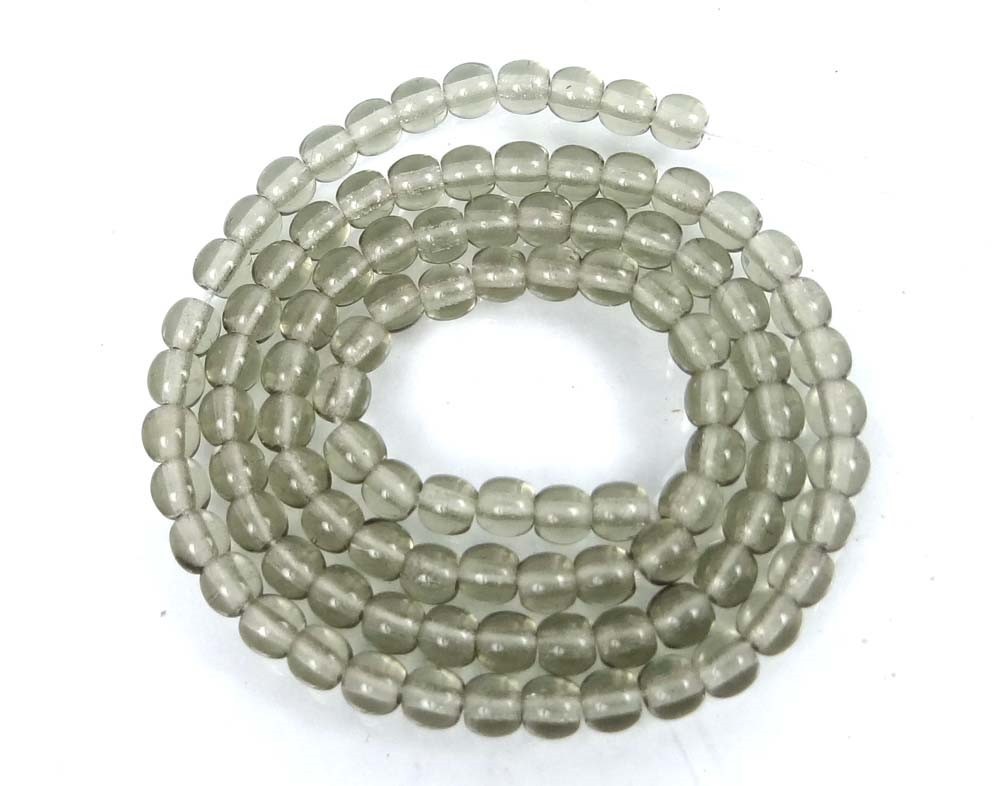 100 Czech Glass Round Beads – Black Cystal 4mm