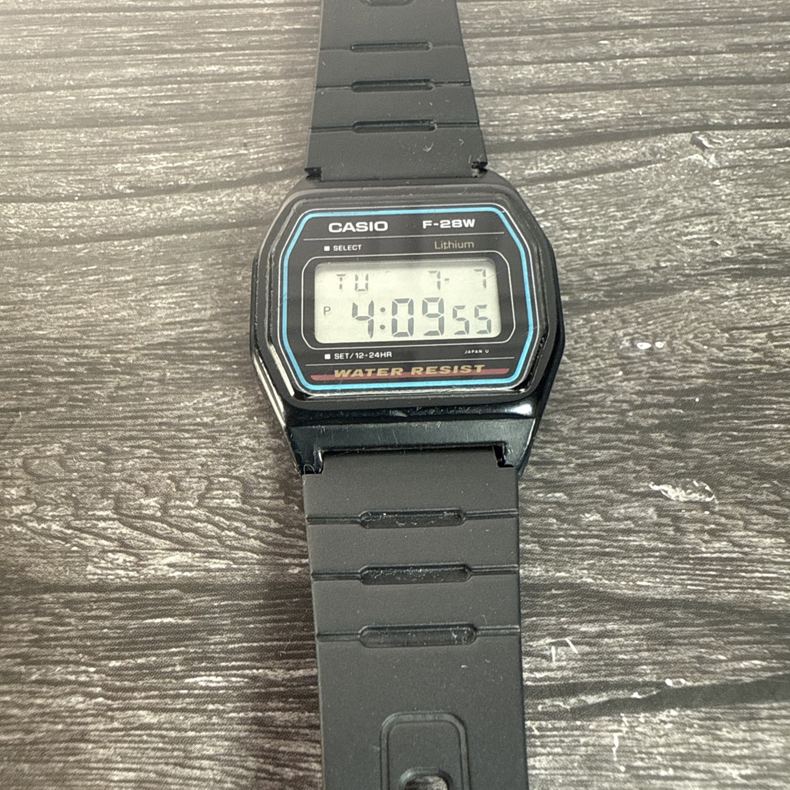 Casio F-28W Digital Watch Vintage Model 1156 Lithium Battery Water Resist Works