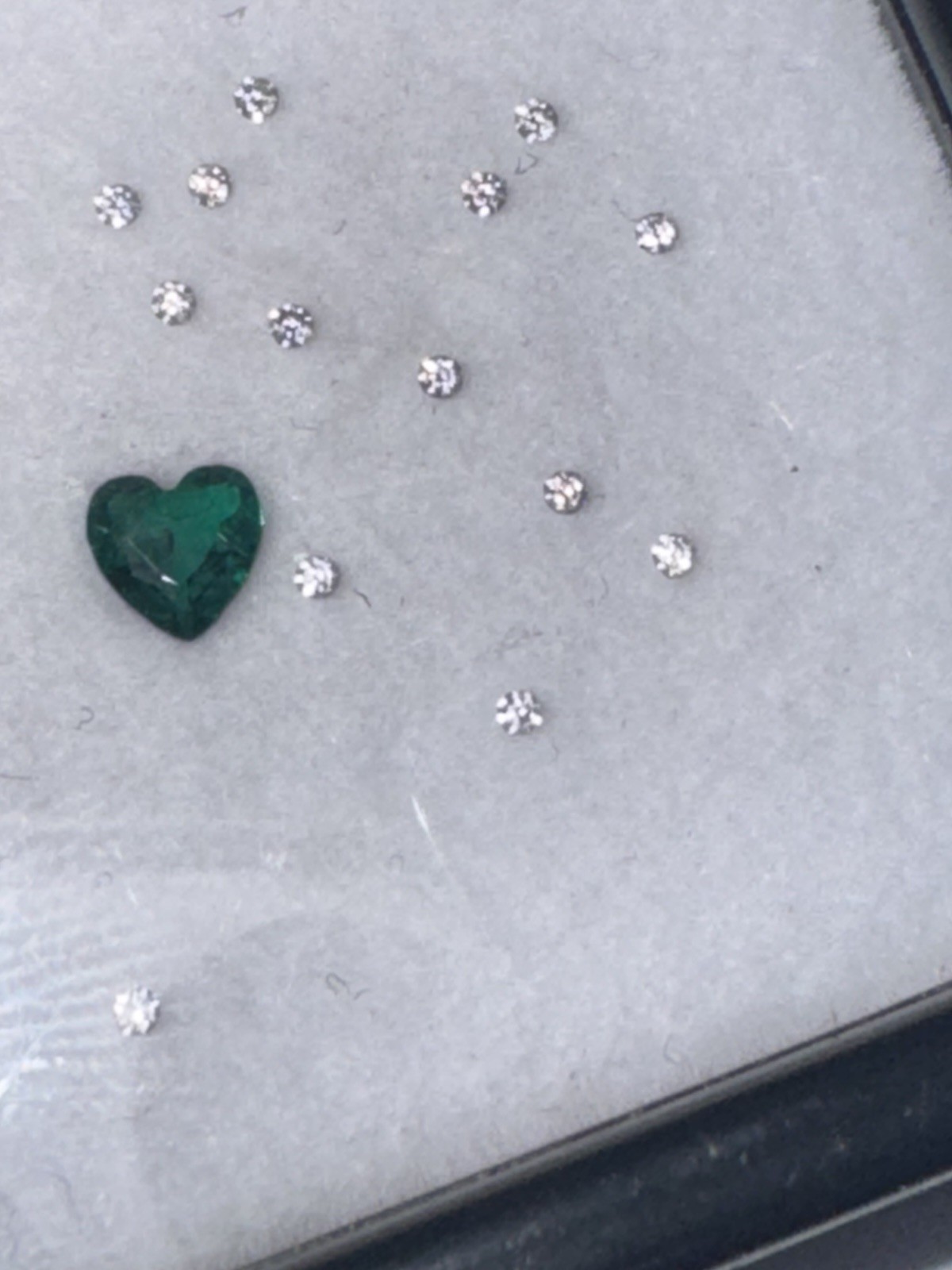 Green Emerald Heart Cut Transparent Loose Gemstones Lot of 16 Green/Clear