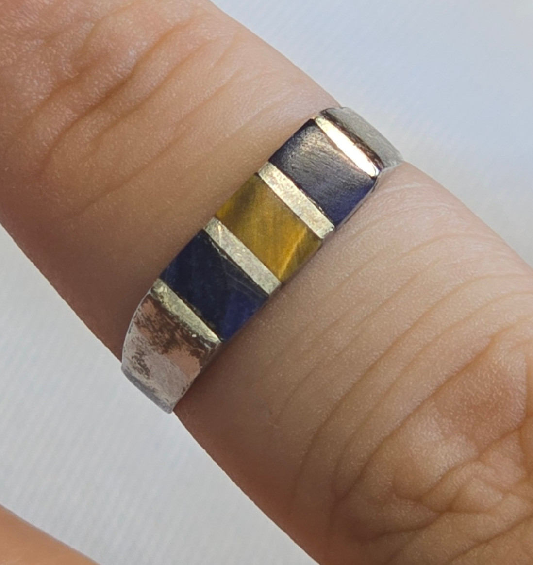 Sterling Silver Ring 3.29g Fine Jewelry Size 8.25 Band Multicolor Stones *READ*
