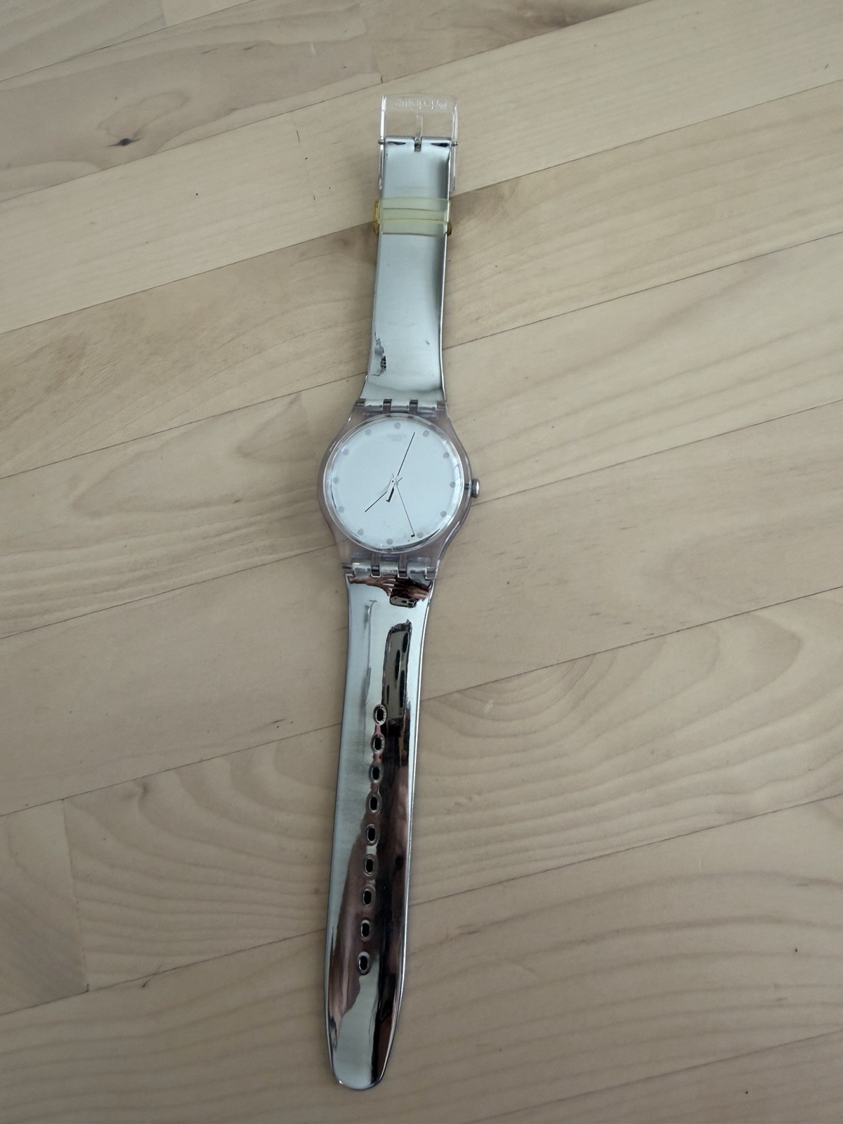 Swatch The SHINY MOON (SUOK121) Silver Mirrored Watch Retired Sold Out Vintage