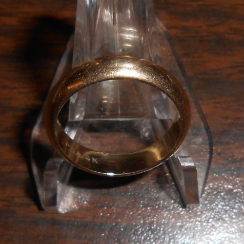 14KT SIZE 8.25 WIDE BAND -5.11 GRAMS -3.29 dwt – PRE-OWNED MARKED PMS