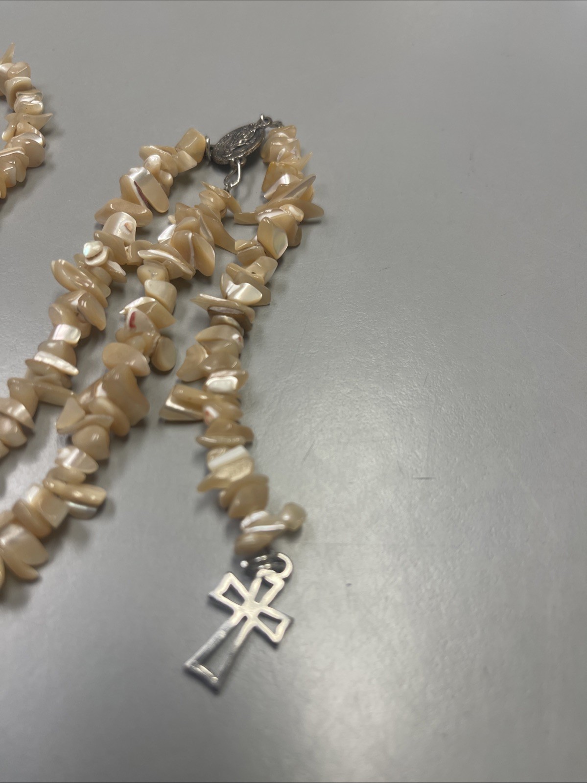 Vintage White Cream Seashell Hawaiian Stone Beaded 16″ Rosary