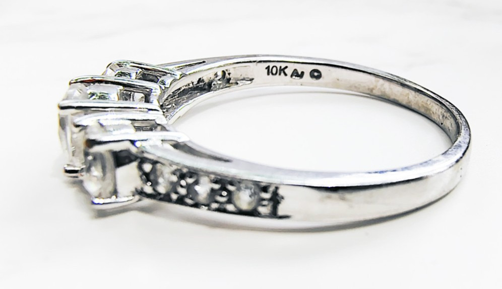 Andin 10K White Gold 1.00CT Diamond Ring • Size 8 • 9 Diamonds • 2.58g