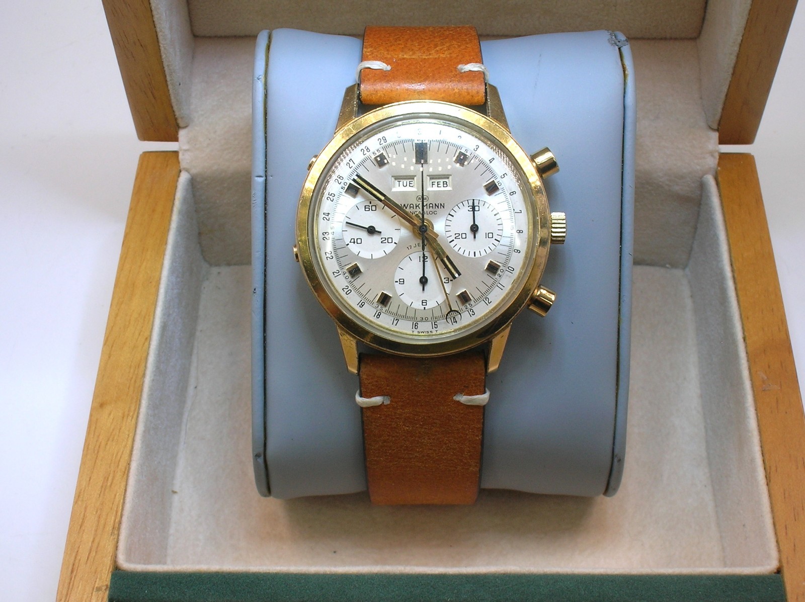 WAKMANN JUMBO TRIPLE DATE CHRONO VALJOUX 730-WORKING-SMALL PUSHER HEAD MISSING