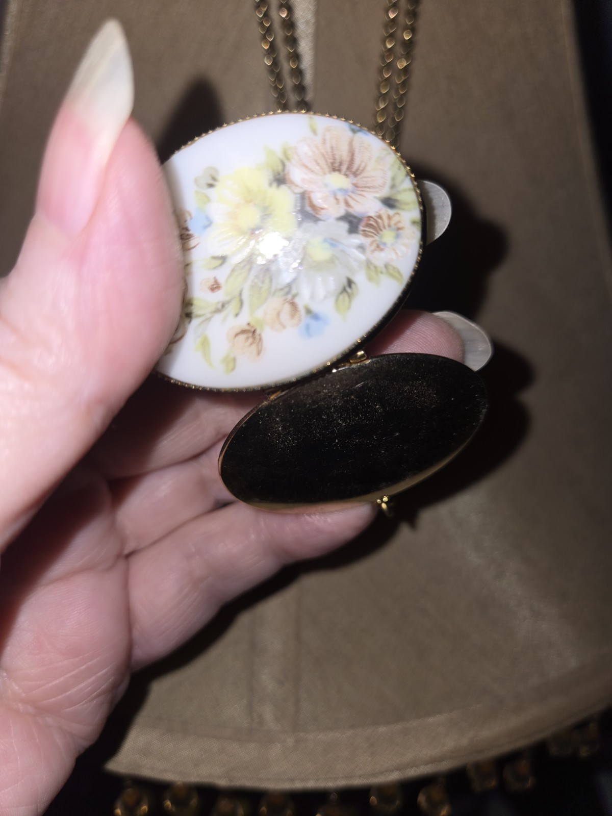 Vintage 1975 Avon French Flowers Solid Perfume Locket Necklace Gold Tone Pendant