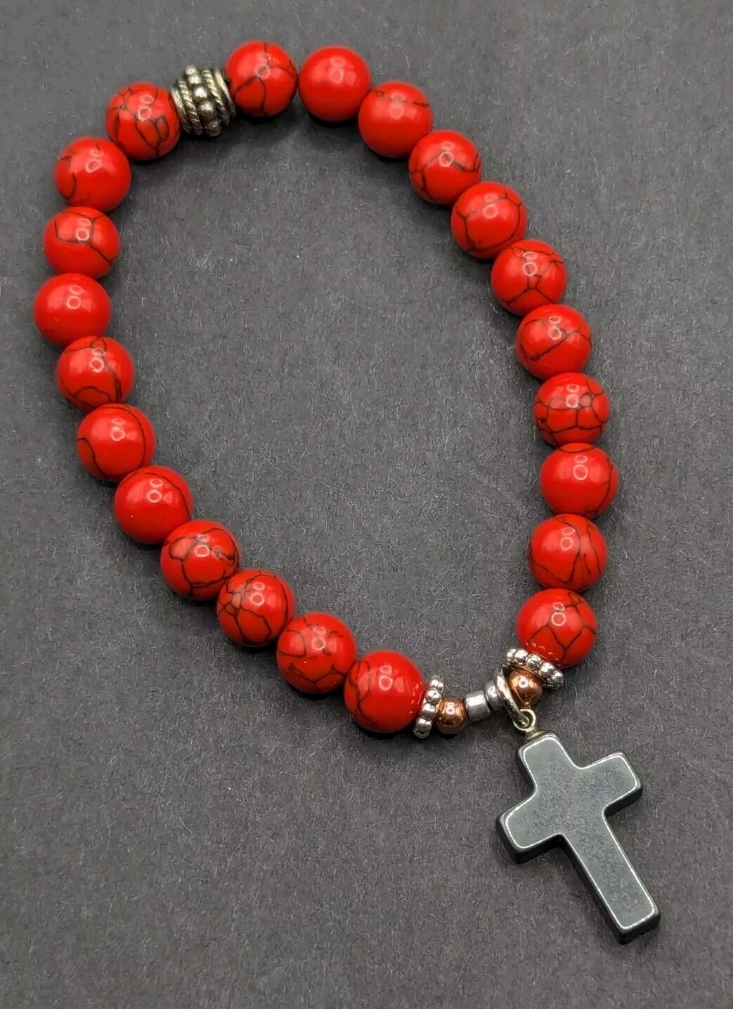 Women’s Stylish Red Howlite Cross Charm Beaded Stretch Bracelet (17cm) S/M Wrist