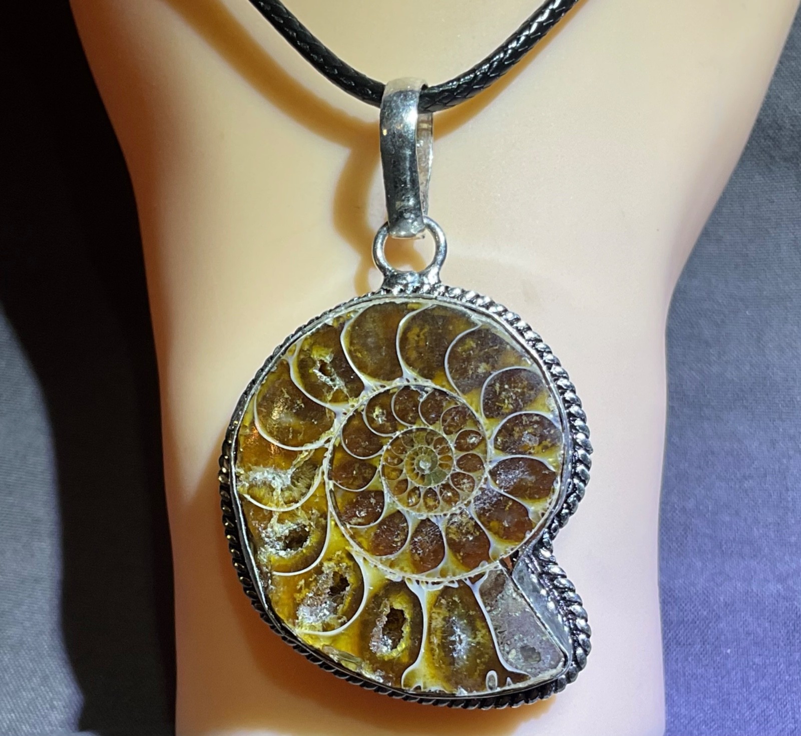 NATURAL Ammonite Fossil 925 Silver Pendant Spiral Shell 33x28mm FREE SHIPPING