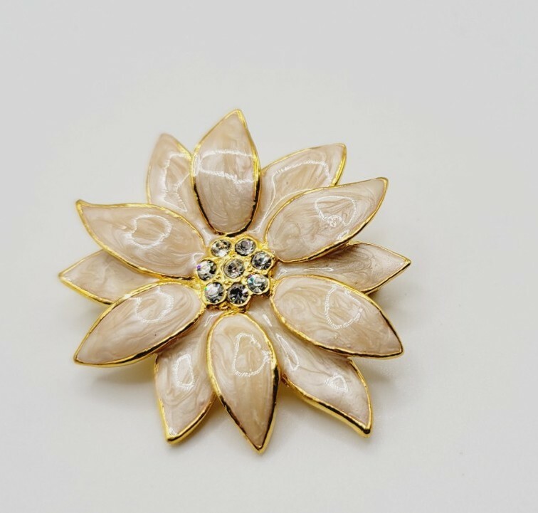 Ivory Poinsettia Brooch Pin ENAMEL Christmas Crystal GOLD Tone 1.5″
