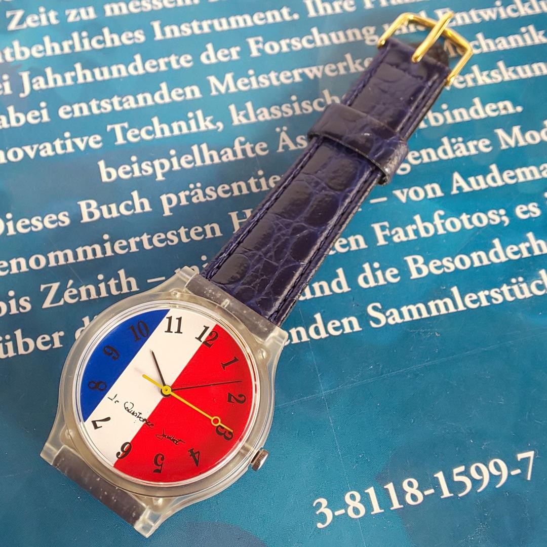 CITIZEN Bastille Day Tricolor Dial Rare Ltd Quartz Watch
