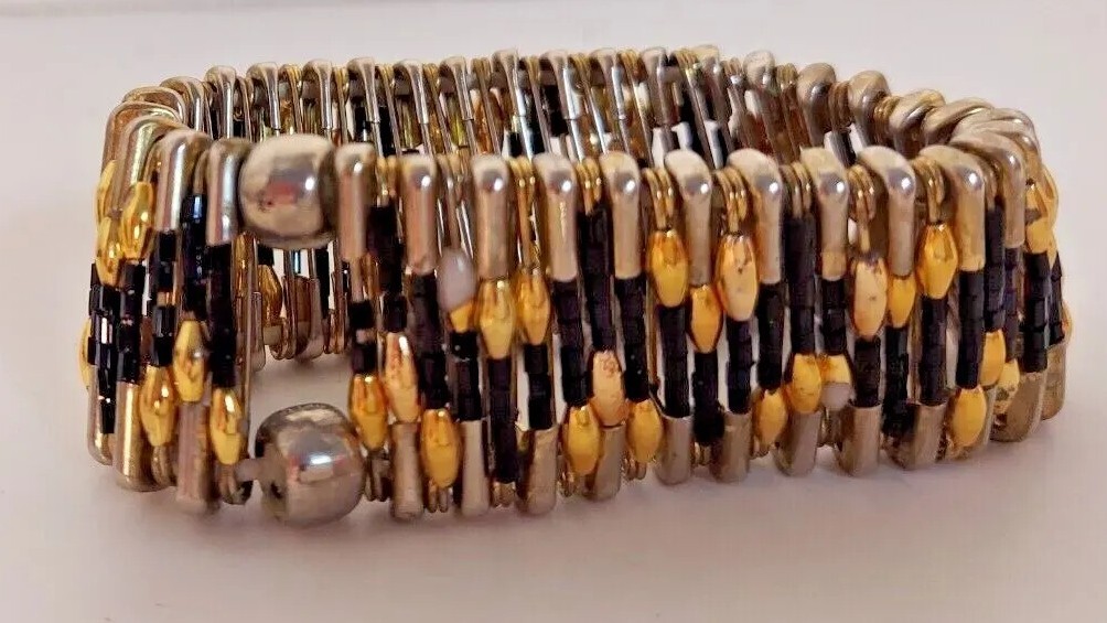 Metal/Beaded Bracelets 7 Pieces Assorted 1.5 in Wide Approx Jewelery