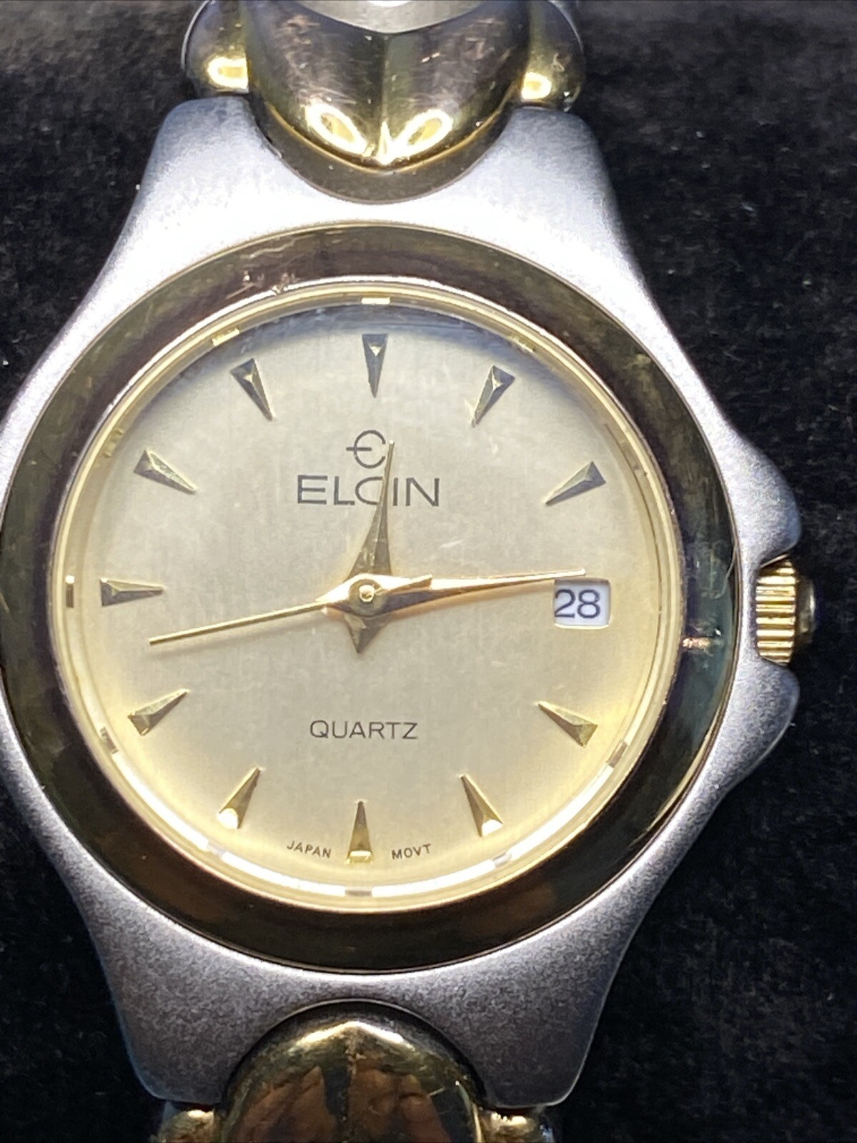 Nice Ladies Dual Tone Elgin EM885 Analog Watch With Date Feature New Battery