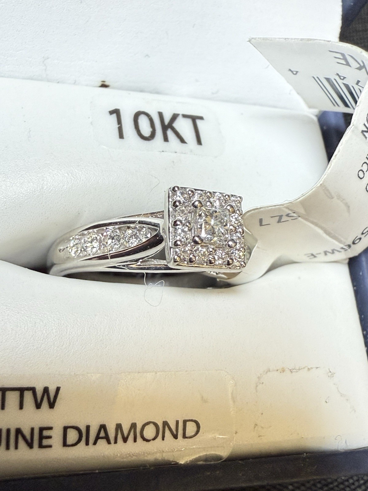 Keepsake Melody 10K White Gold 1/2 Carat Diamond Ring Size 7