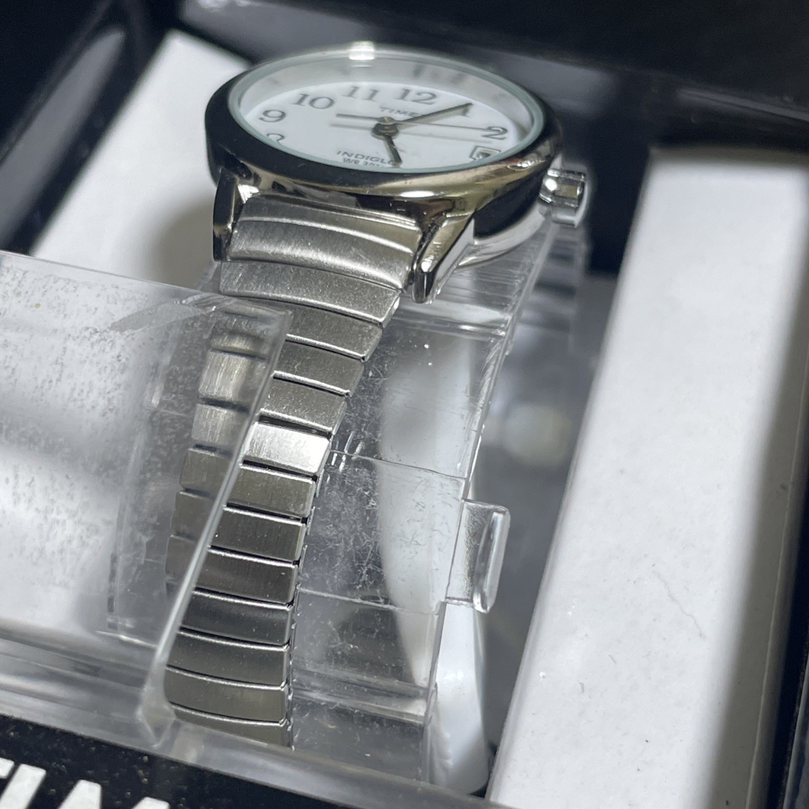 Timex Easy Reader T2H371 Women’s Indiglo Date Watch Box Not Running