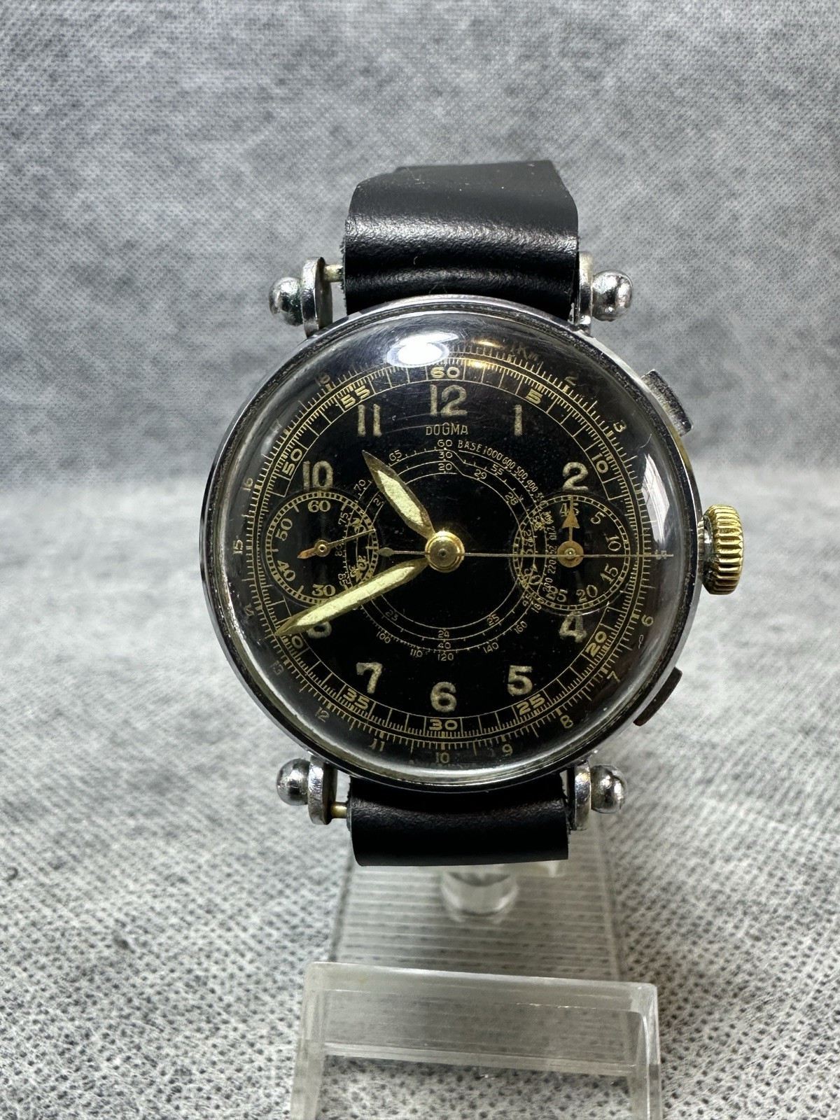 RARE MILITARY WW2 CHRONOGRAPH WATCH – DOGMA – 1939-1944. Landeron 52