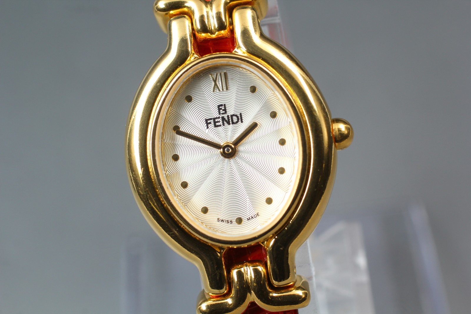 [Near MINT] FENDI Chameleon 640L 5 Change Belts Quartz Ladies Watch From JAPAN