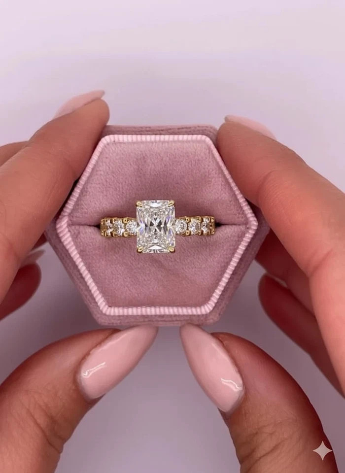 14k Yellow Gold 4 Carat Diamond Lab Grown IGI E F VVS Ring Certified Radiant Cut