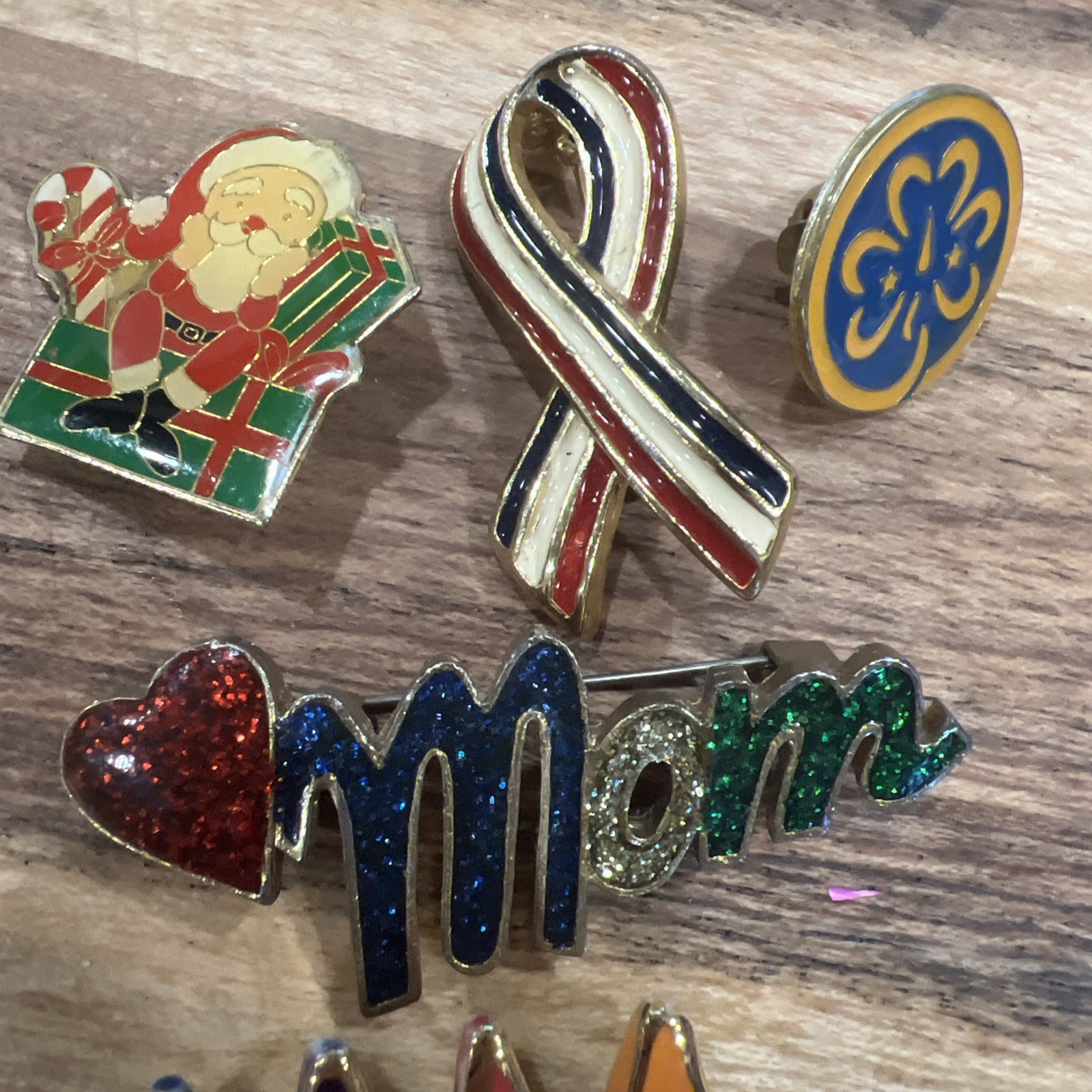 Eclectic Lot Of 17 Vintage Pins And Brooches