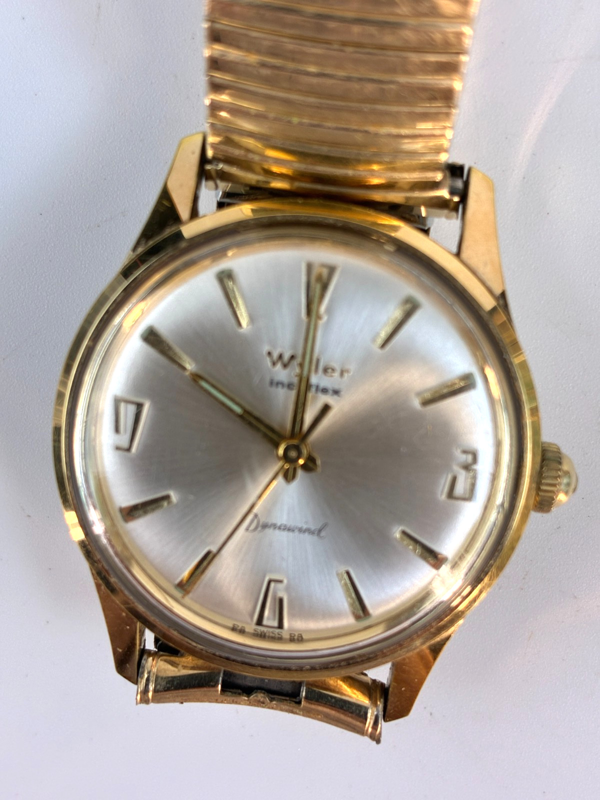 Vintage Wyler Incaflex Mens Wristwatch Dynawind Swiss 32mm Runs
