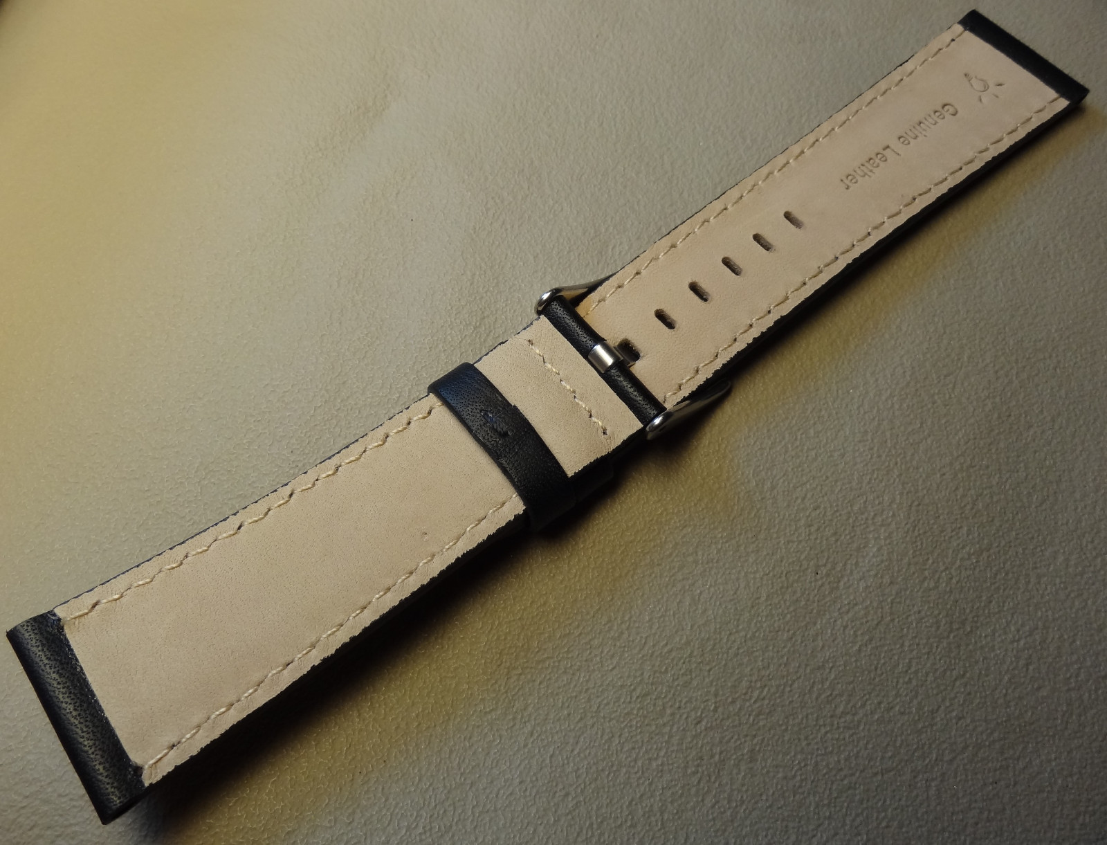 Genuine Leather Black Padded 22mm Smartwatch Watch Band Stainless Steel Buckle